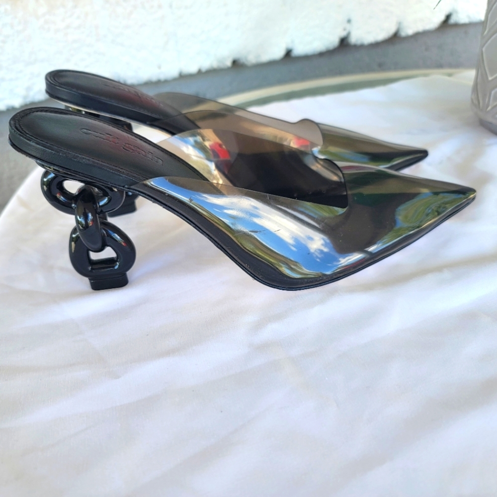 Cult Gaia heels